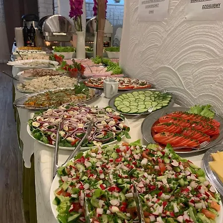 ベッド・アンド・ブレックファスト Melody レバル