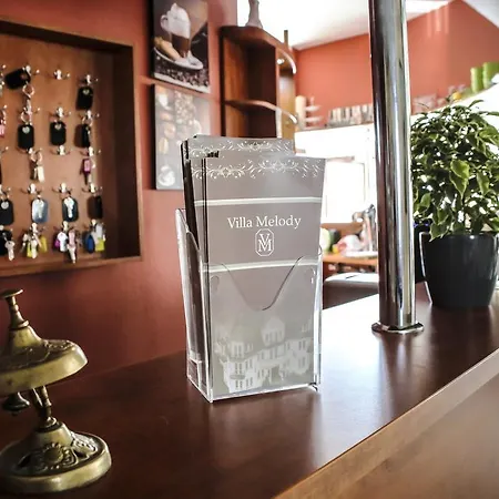 ベッド・アンド・ブレックファスト Melody